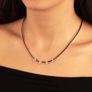 Κολιέ κορδόνι ασημένια Γράμματα Αγγλικά