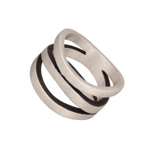 Ασημένιο επιπλατινωμένο δαχτυλίδι Βέρα Γραμμές