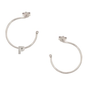 Ασημένια επιπλατινωμένα σκουλαρίκια Κρίκοι Μονόγραμμα Ρ 25.00mm