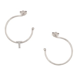 Ασημένια επιπλατινωμένα σκουλαρίκια Κρίκοι Μονόγραμμα Τ 25.00mm