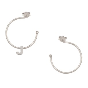 Ασημένια επιπλατινωμένα σκουλαρίκια Κρίκοι Μονόγραμμα J 25.00mm